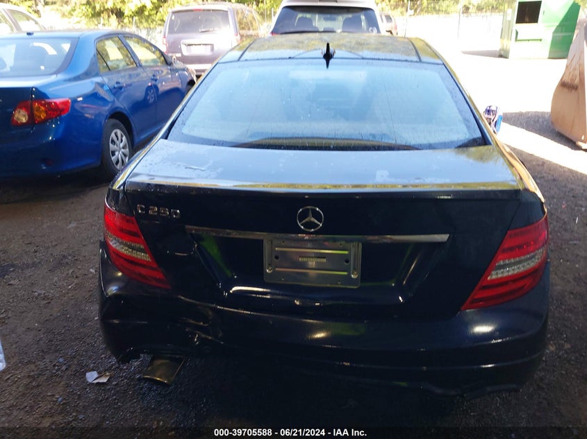 2013 MERCEDES-BENZ C 250 250 - WDDGJ4HB5DG024029