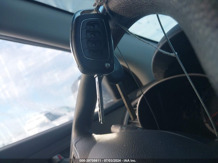 2015 Hyundai Santa Fe Sport 2.4L VIN: 5XYZT3LB0FG247440 Lot: 39705611