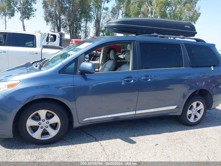 2015 Toyota Sienna Le 8 Passenger VIN: 5TDKK3DC2FS576140 Lot: 39705704