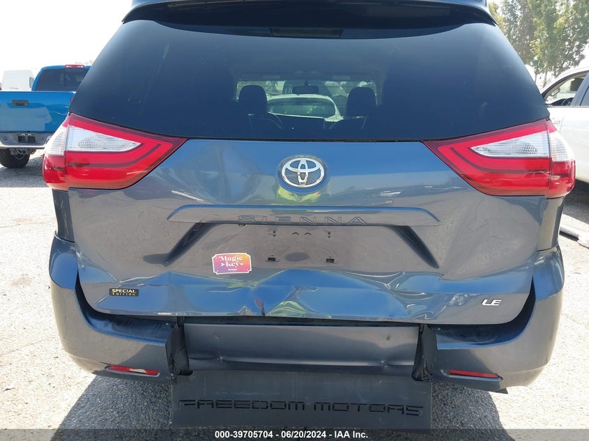 2015 Toyota Sienna Le 8 Passenger VIN: 5TDKK3DC2FS576140 Lot: 39705704