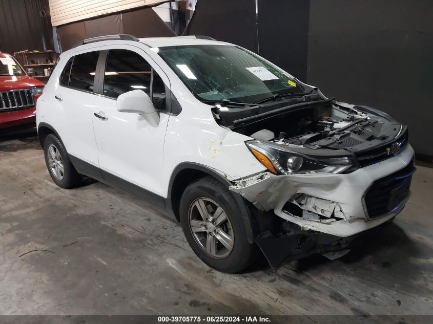 KL7CJLSB8JB597220 2018 CHEVROLET TRAX - Image 1