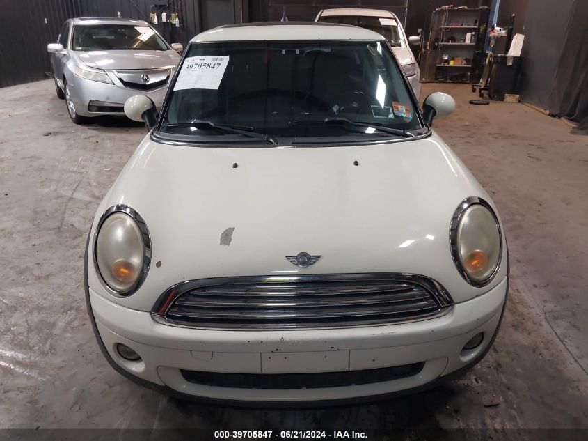 2007 Mini Cooper VIN: WMWMF33597TT58342 Lot: 39705847