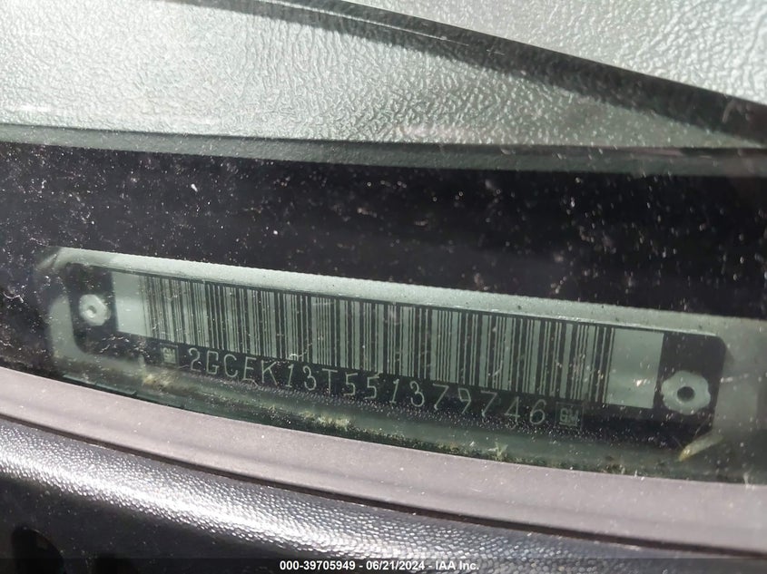 2005 Chevrolet Silverado 1500 K1500 VIN: 2GCEK13T551379746 Lot: 39705949