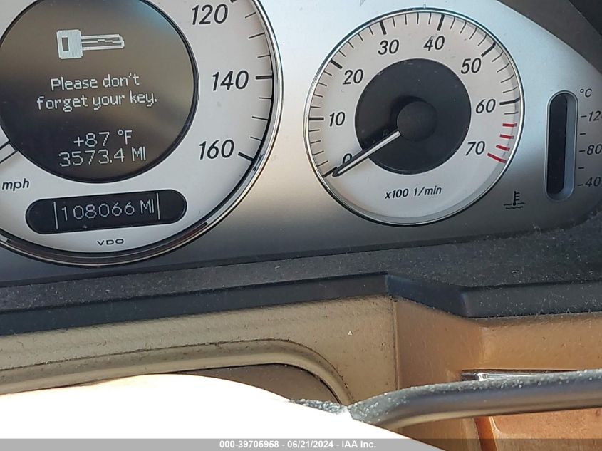 2008 Mercedes-Benz E 350 VIN: WDBUF56X58B262418 Lot: 39705958