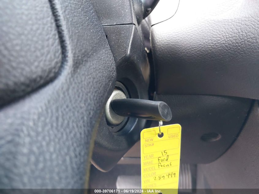 2015 Ford Focus Se VIN: 1FADP3F22FL289449 Lot: 39706171