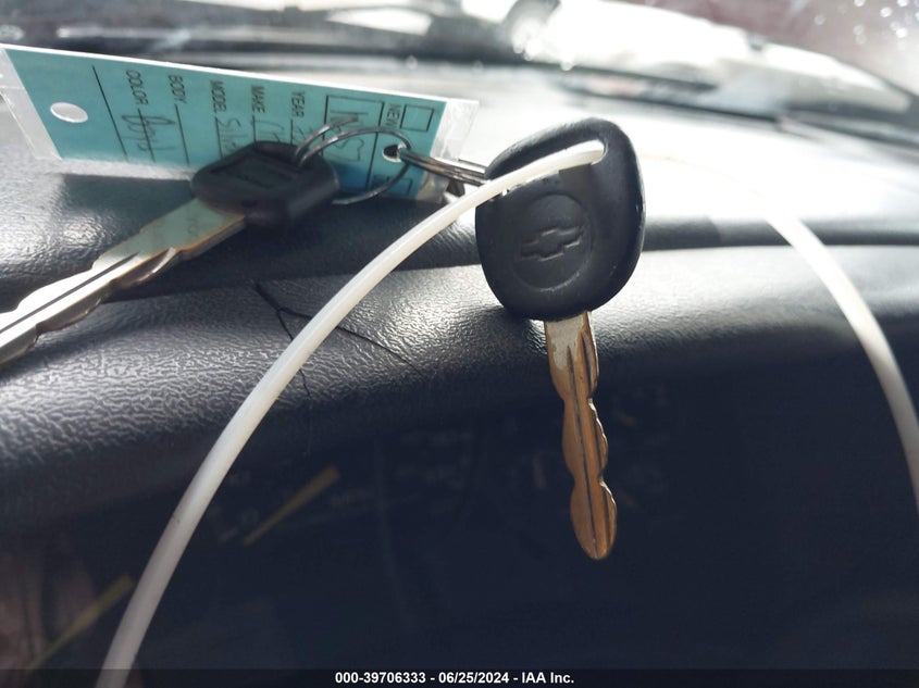 2001 Chevrolet Silverado 1500 Ls VIN: 1GCEK19T41E307243 Lot: 39706333