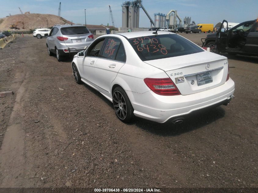 2013 Mercedes-Benz C 300 Luxury 4Matic/Sport 4Matic VIN: WDDGF8AB3DR288728 Lot: 39706438