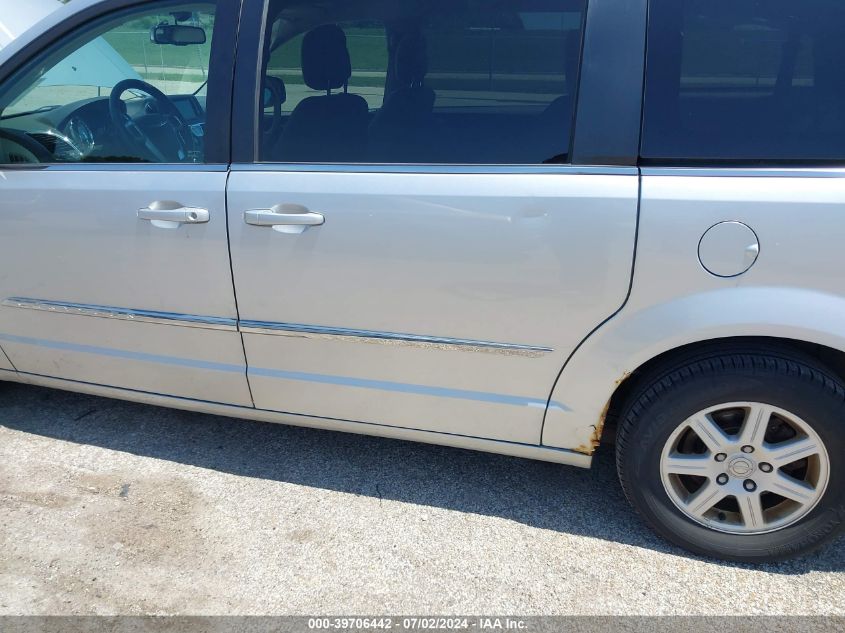 2011 Chrysler Town & Country Touring VIN: 2A4RR5DG1BR694685 Lot: 39706442