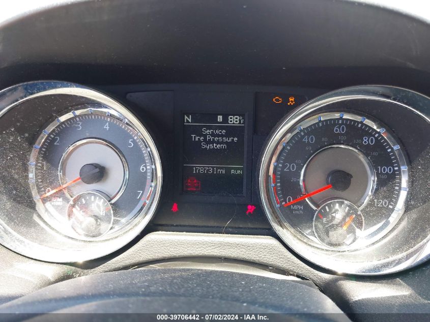 2011 Chrysler Town & Country Touring VIN: 2A4RR5DG1BR694685 Lot: 39706442