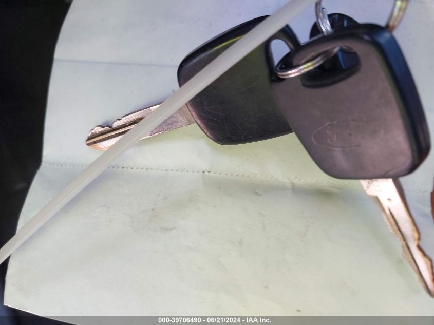 2002 Ford F-150 Lariat/Xlt VIN: 1FTRW07602KD60134 Lot: 39706490