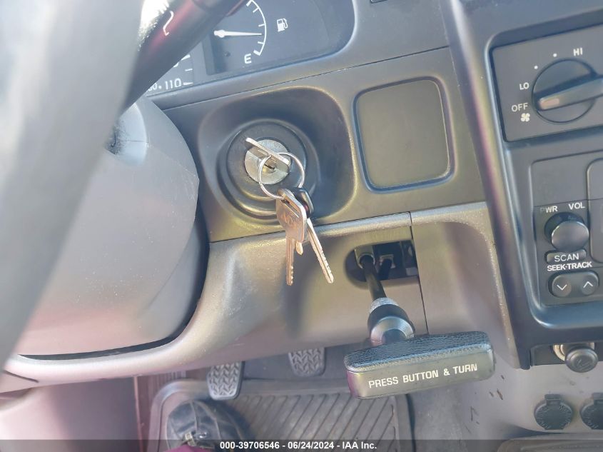 2002 Toyota Tacoma VIN: 5TENL42N52Z087913 Lot: 39706546