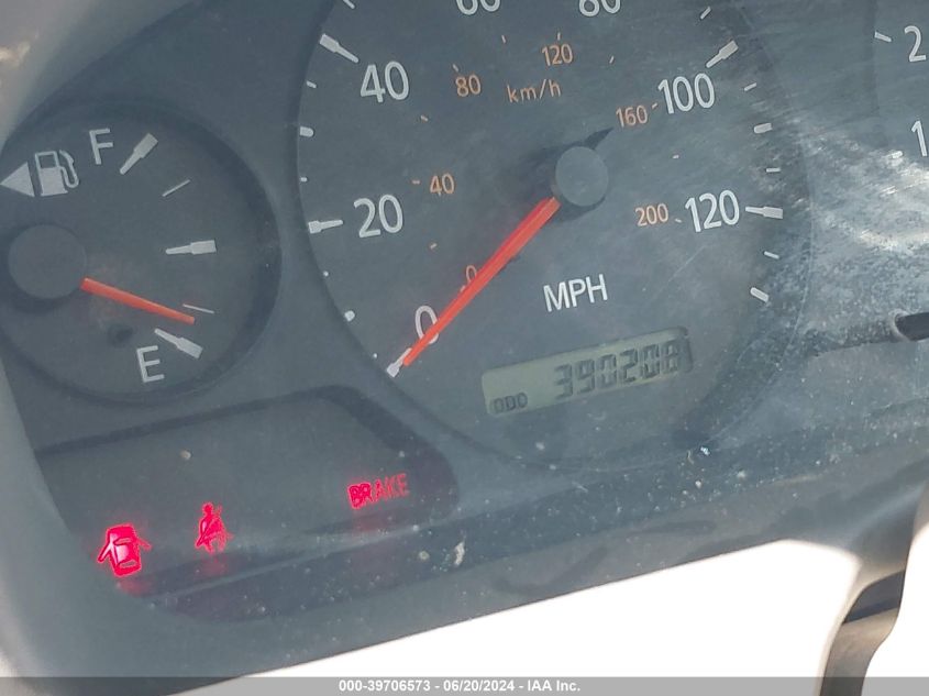 2004 Nissan Sentra 1.8/1.8S VIN: 3N1CB51D04L914024 Lot: 39706573