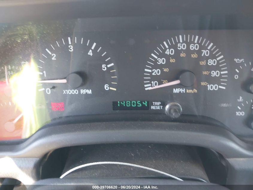 2000 Jeep Cherokee Sport VIN: 1J4FF48SXYL202841 Lot: 39706620