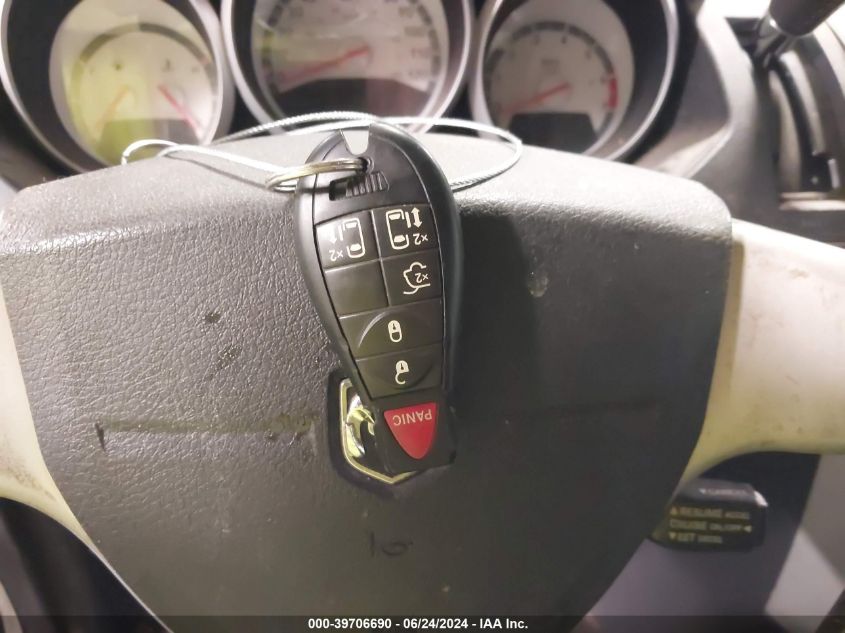 2008 Dodge Grand Caravan Sxt VIN: 1D8HN54P88B175526 Lot: 39706690