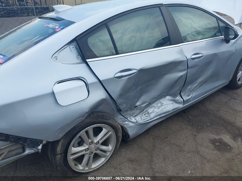 2017 Chevrolet Cruze Lt VIN: 1G1BE5SMXH7126417 Lot: 39706857