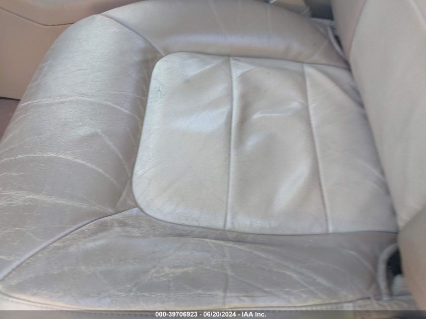 2005 Ford Expedition Eddie Bauer/King Ranch VIN: 1FMPU17595LA32926 Lot: 39706923