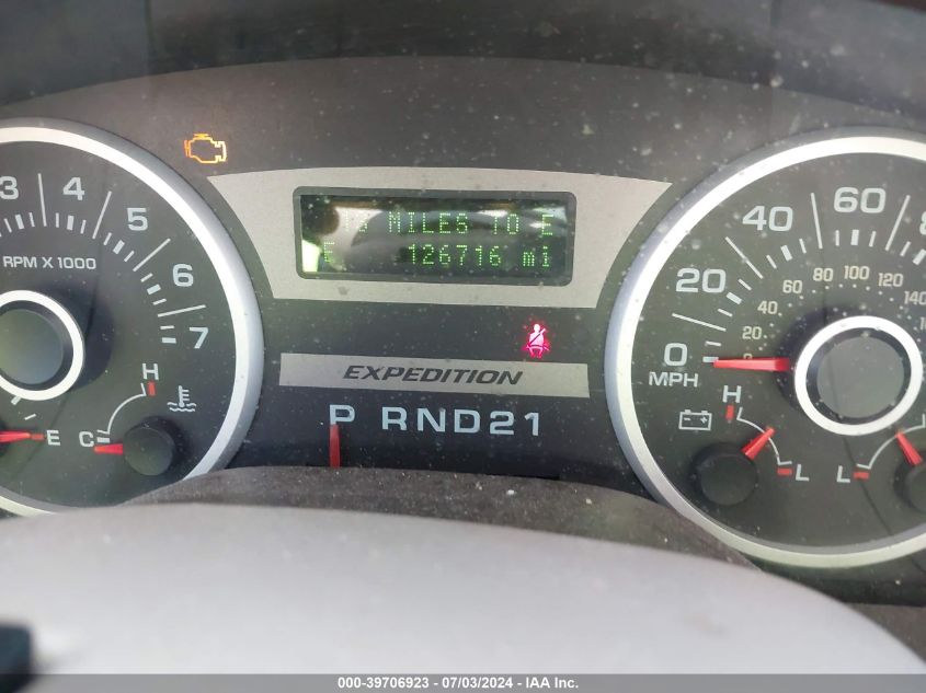 2005 Ford Expedition Eddie Bauer/King Ranch VIN: 1FMPU17595LA32926 Lot: 39706923