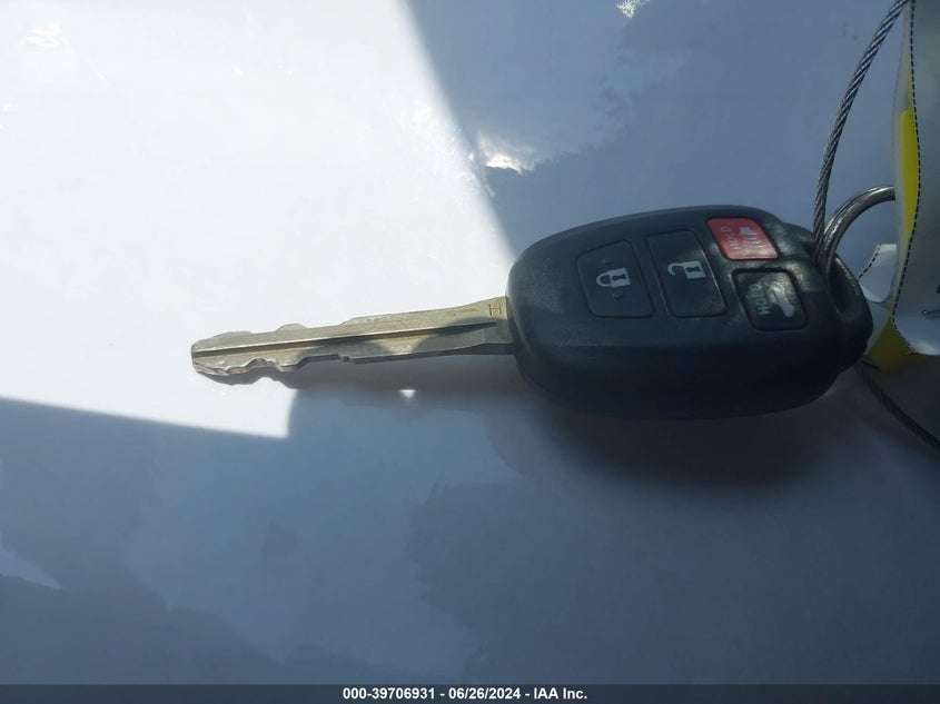 2016 Toyota Camry Se VIN: 4T1BF1FK7GU235239 Lot: 39706931