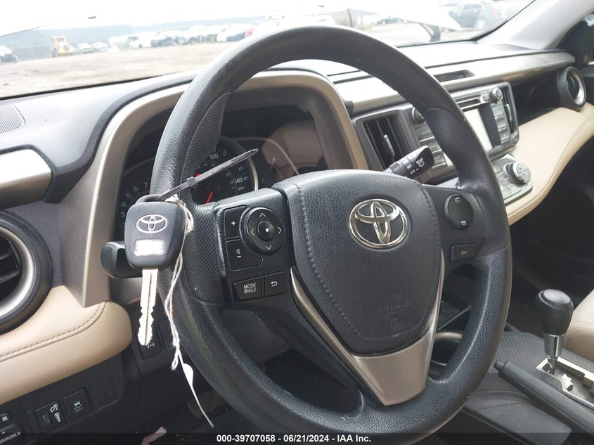 2013 TOYOTA RAV4 XLE - JTMRFREV5DD006020