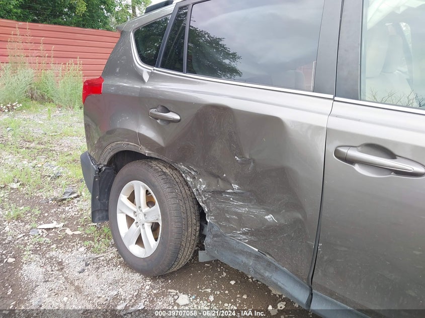 2013 TOYOTA RAV4 XLE - JTMRFREV5DD006020