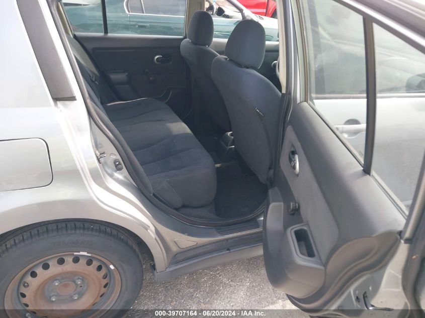 2009 Nissan Versa 1.8S VIN: 3N1BC13E39L460818 Lot: 39707164