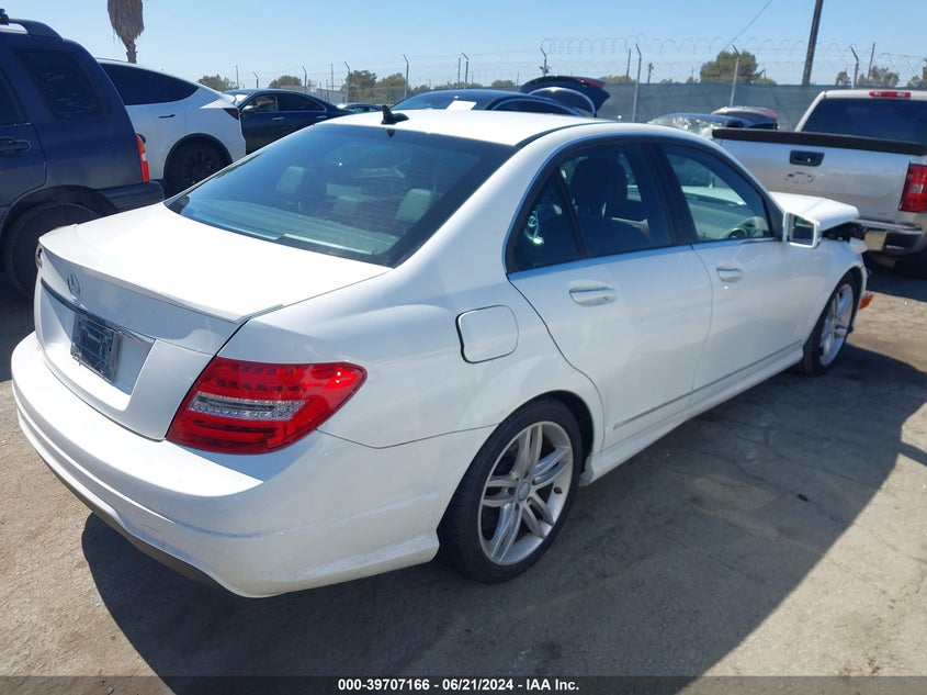 2014 MERCEDES-BENZ C 250 LUXURY/SPORT - WDDGF4HB4EA941789
