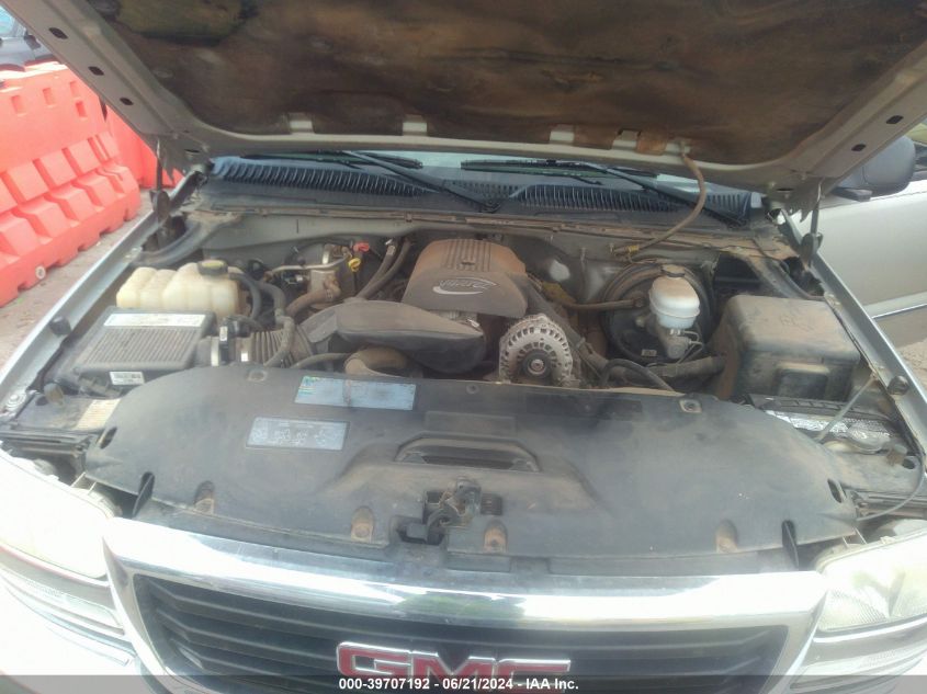 2005 GMC New Sierra C1500 VIN: 2GTEC13TX51348702 Lot: 39707192