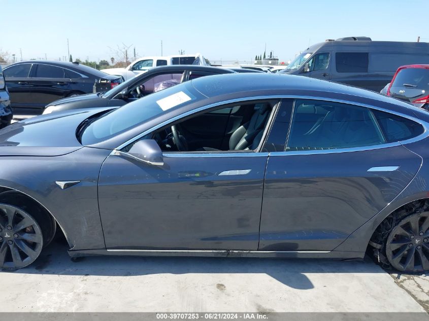 2018 Tesla Model S 100D/75D/P100D VIN: 5YJSA1E22JF263468 Lot: 39707253