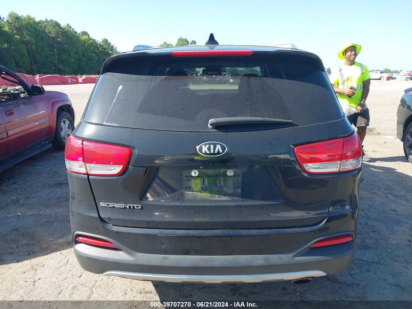2018 Kia Sorento 3.3L Ex VIN: 5XYPHDA57JG392916 Lot: 39707270
