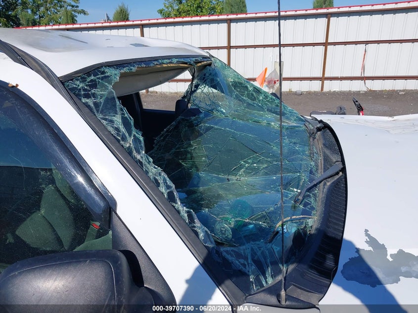 2004 Chevrolet Silverado K1500 VIN: 2GCEK19T241385543 Lot: 39707390