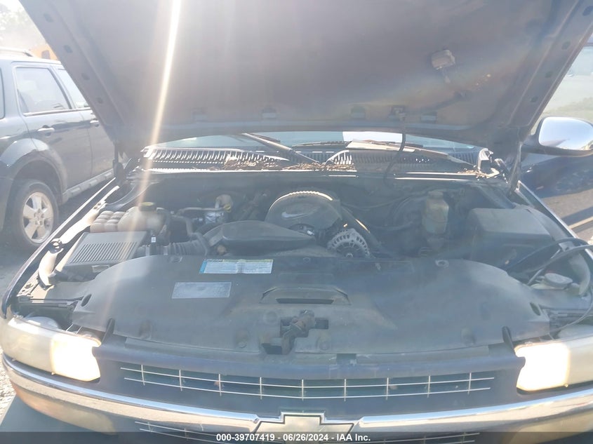 2001 Chevrolet Silverado 1500 Ls VIN: 2GCEC19TX11194624 Lot: 39707419