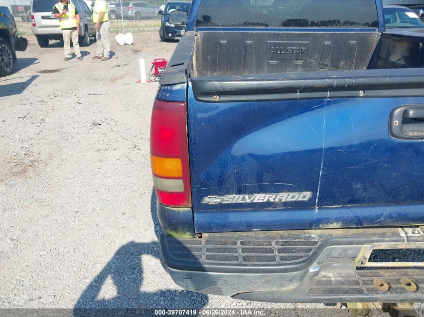 2001 Chevrolet Silverado 1500 Ls VIN: 2GCEC19TX11194624 Lot: 39707419