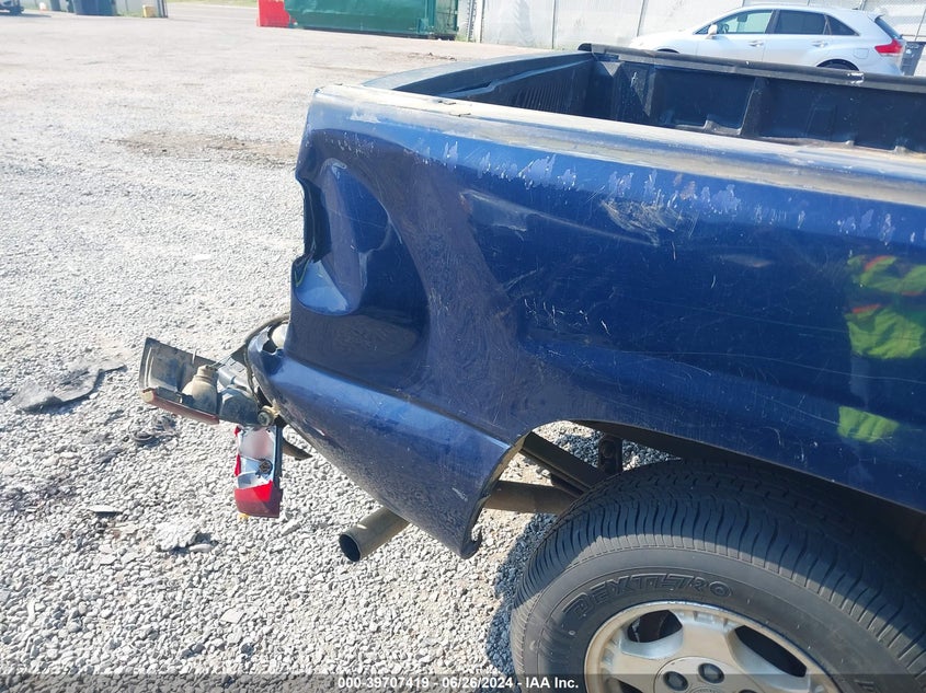 2001 Chevrolet Silverado 1500 Ls VIN: 2GCEC19TX11194624 Lot: 39707419