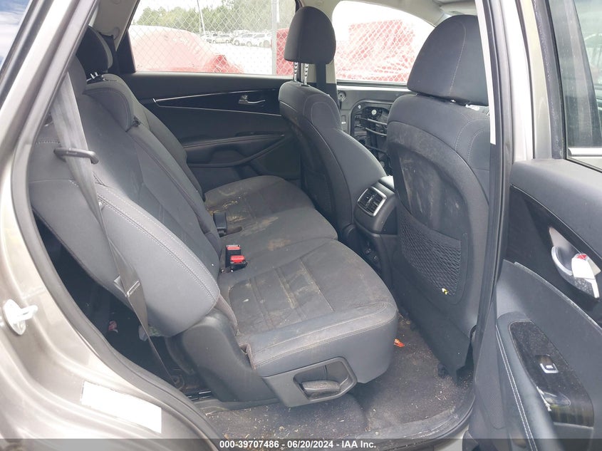 2019 Kia Sorento 3.3L Lx VIN: 5XYPGDA50KG486432 Lot: 39707486