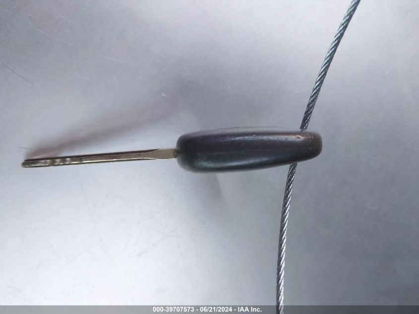 2003 Toyota Camry Le/Xle/Se VIN: 4T1BF32K73U055240 Lot: 39707573