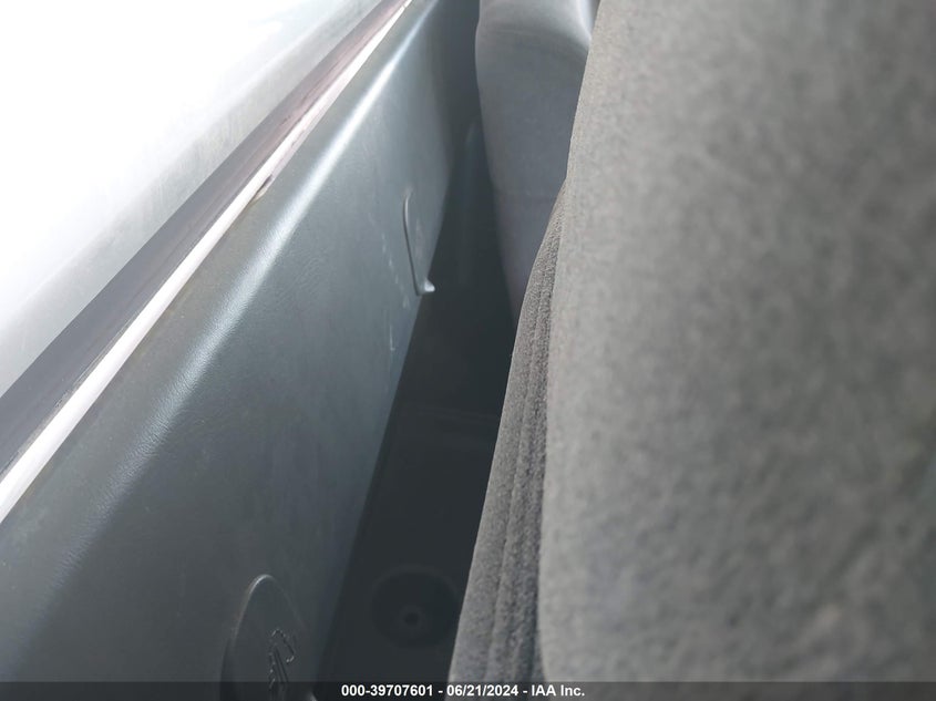 2002 Chevrolet Silverado 1500 Ls VIN: 1GCEC14V22Z261167 Lot: 39707601