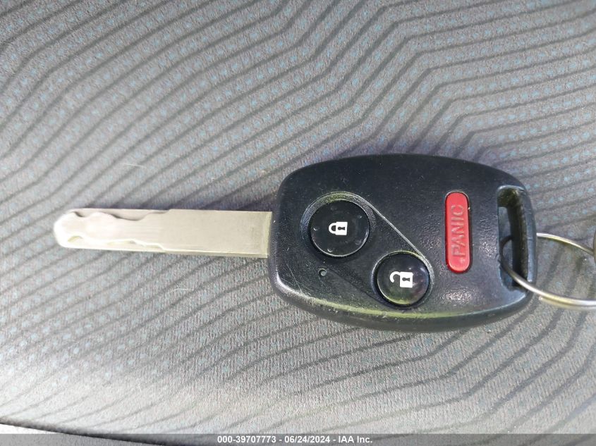 2011 Honda Fit VIN: JHMGE8H33BS002831 Lot: 39707773