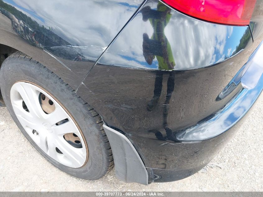 2011 Honda Fit VIN: JHMGE8H33BS002831 Lot: 39707773