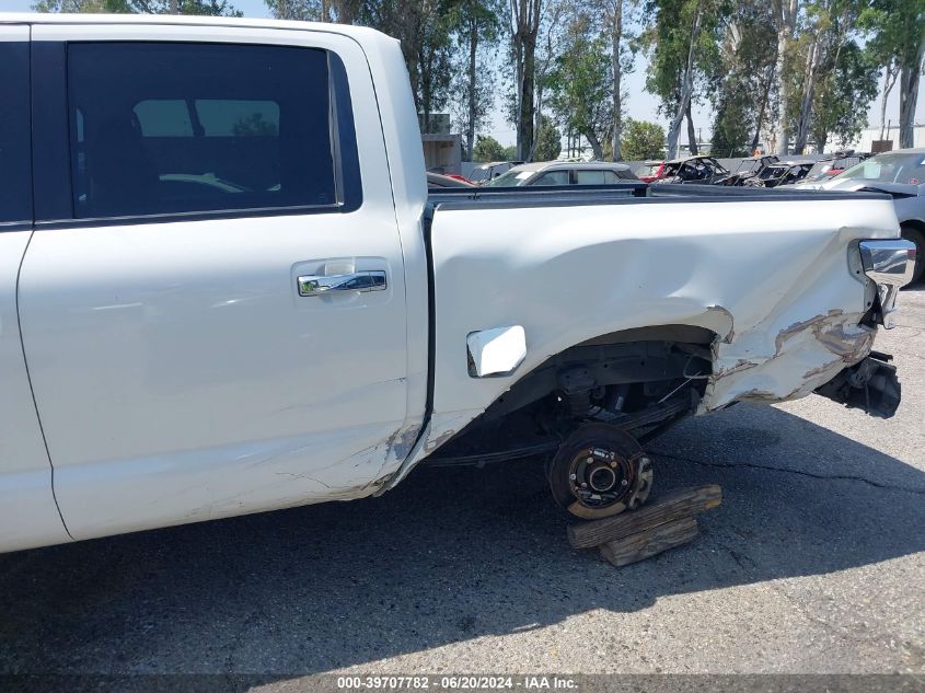 2017 Nissan Titan Sl VIN: 1N6AA1E64HN525529 Lot: 39707782