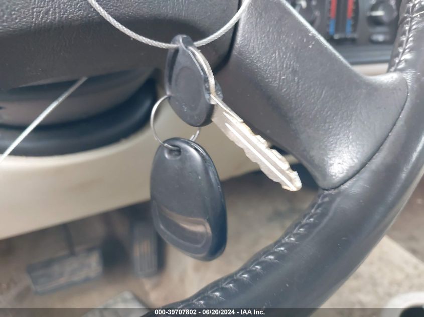 2004 Chevrolet Tahoe Ls VIN: 1GNEC13V84R265056 Lot: 39707802