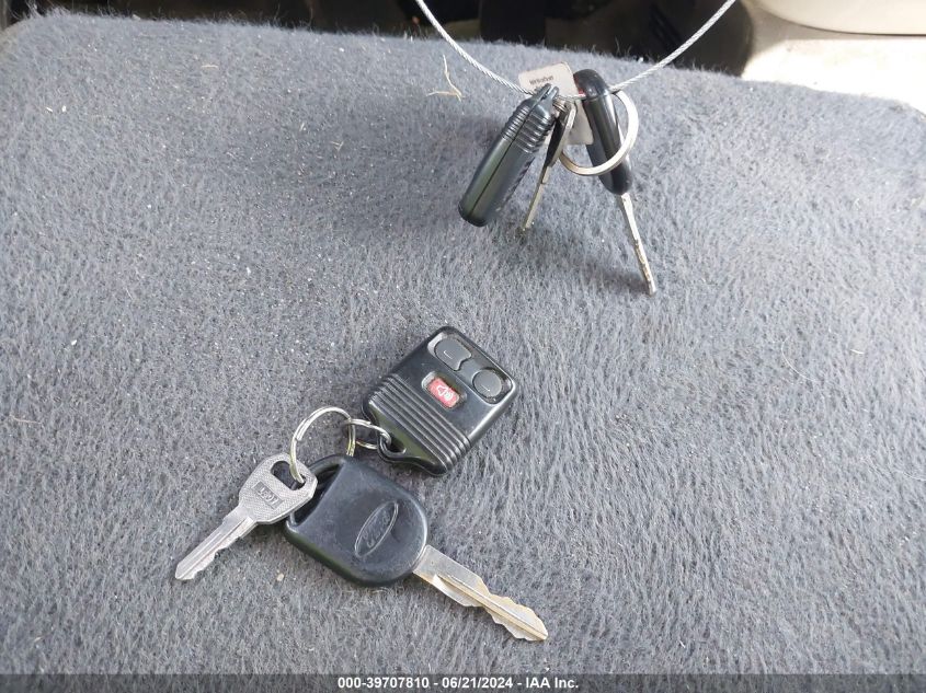 2007 Ford F150 VIN: 1FTRX12W47NA08108 Lot: 39707810