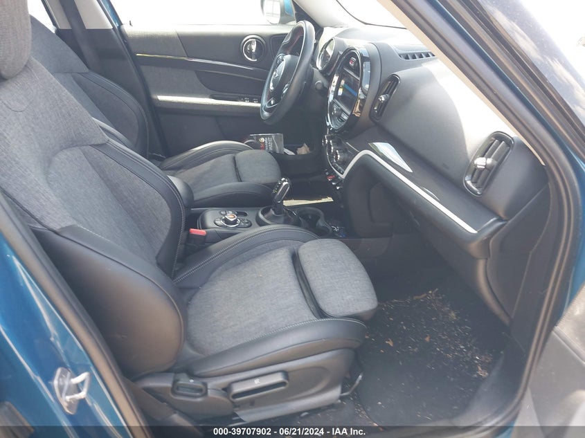2020 MINI COUNTRYMAN COOPER S - WMZYW7C04L3L62745