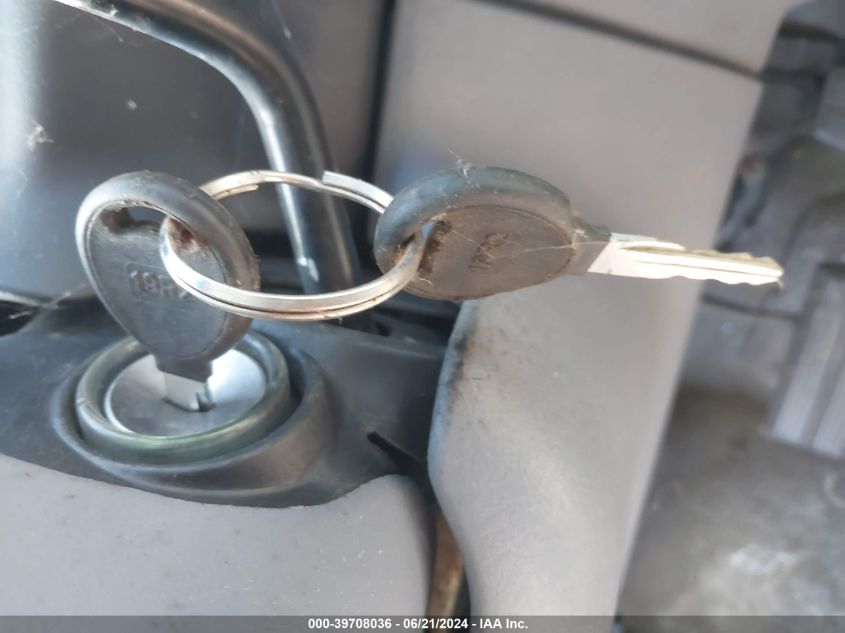 2000 Chrysler Voyager Se VIN: 2C4GJ4536YR693325 Lot: 39708036