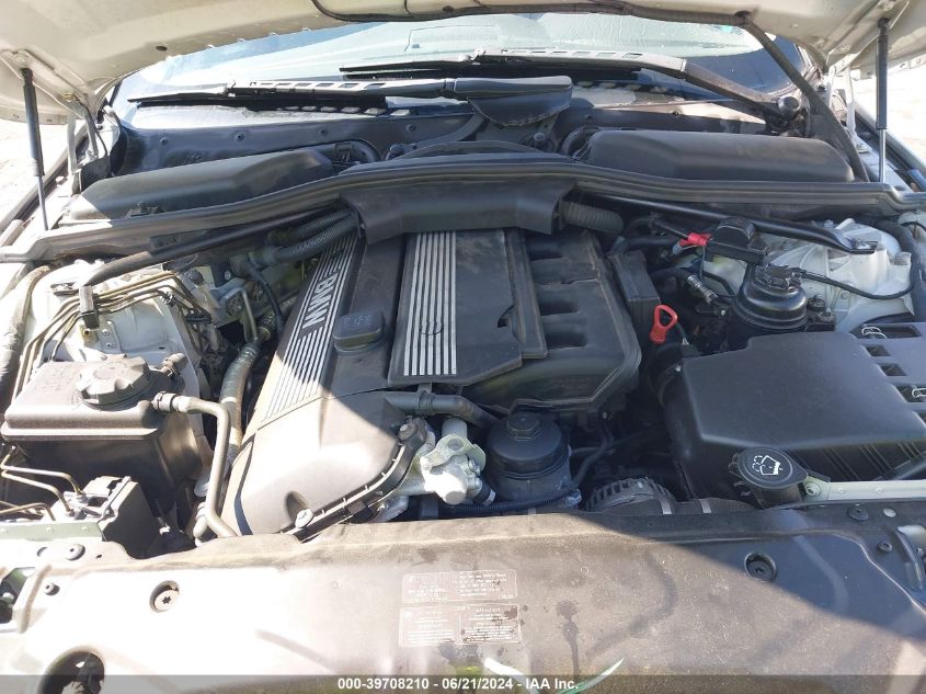 2004 BMW 525I VIN: WBANA53514B854400 Lot: 39708210