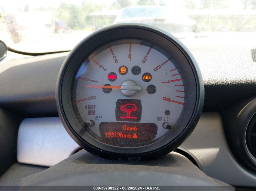 2011 Mini Cooper Clubman VIN: WMWZF3C59BTX82165 Lot: 39708322