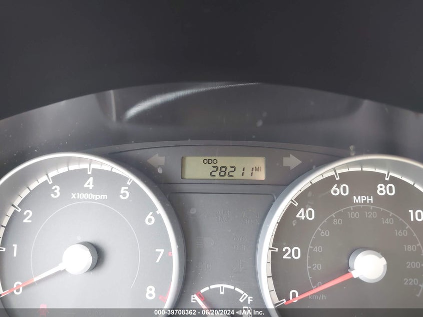 2010 Hyundai Accent Gs VIN: KMHCM3AC4AU160075 Lot: 39708362