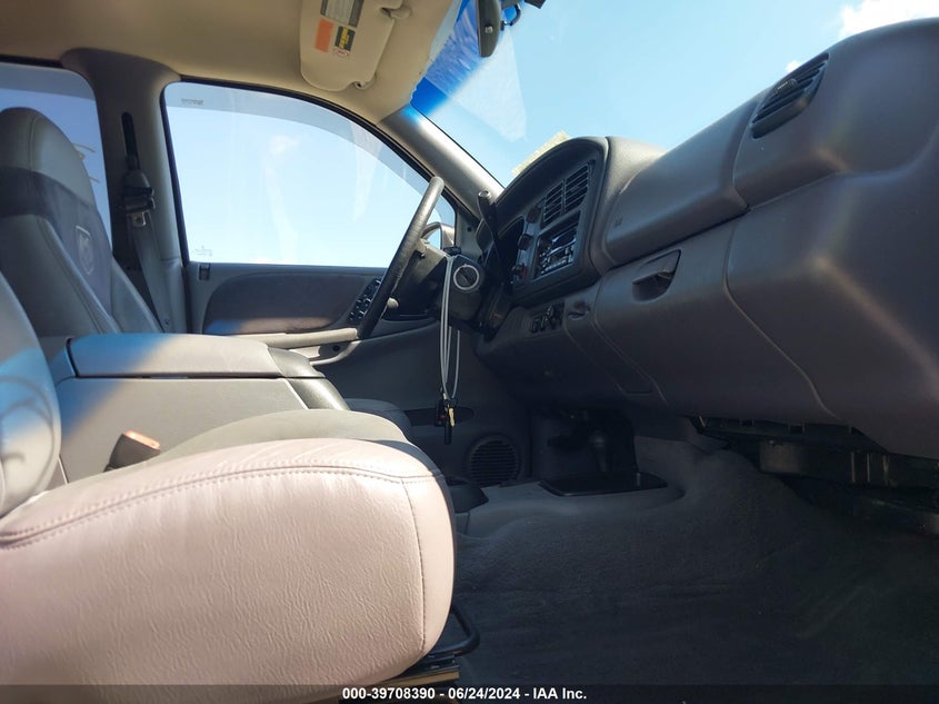 1998 Dodge Durango Slt VIN: 1B4HS28Y1WF159373 Lot: 39708390