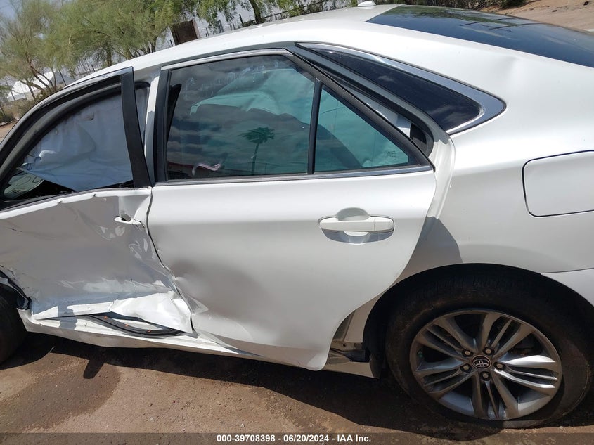 2016 Toyota Camry Le/Xle/Se/Xse VIN: 4T1BF1FK2GU165813 Lot: 39708398