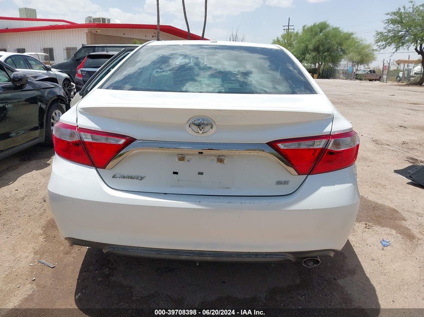2016 Toyota Camry Le/Xle/Se/Xse VIN: 4T1BF1FK2GU165813 Lot: 39708398