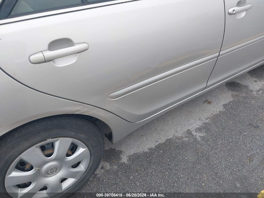 2003 Toyota Camry Le VIN: 4T1BE32K83U204502 Lot: 39708418